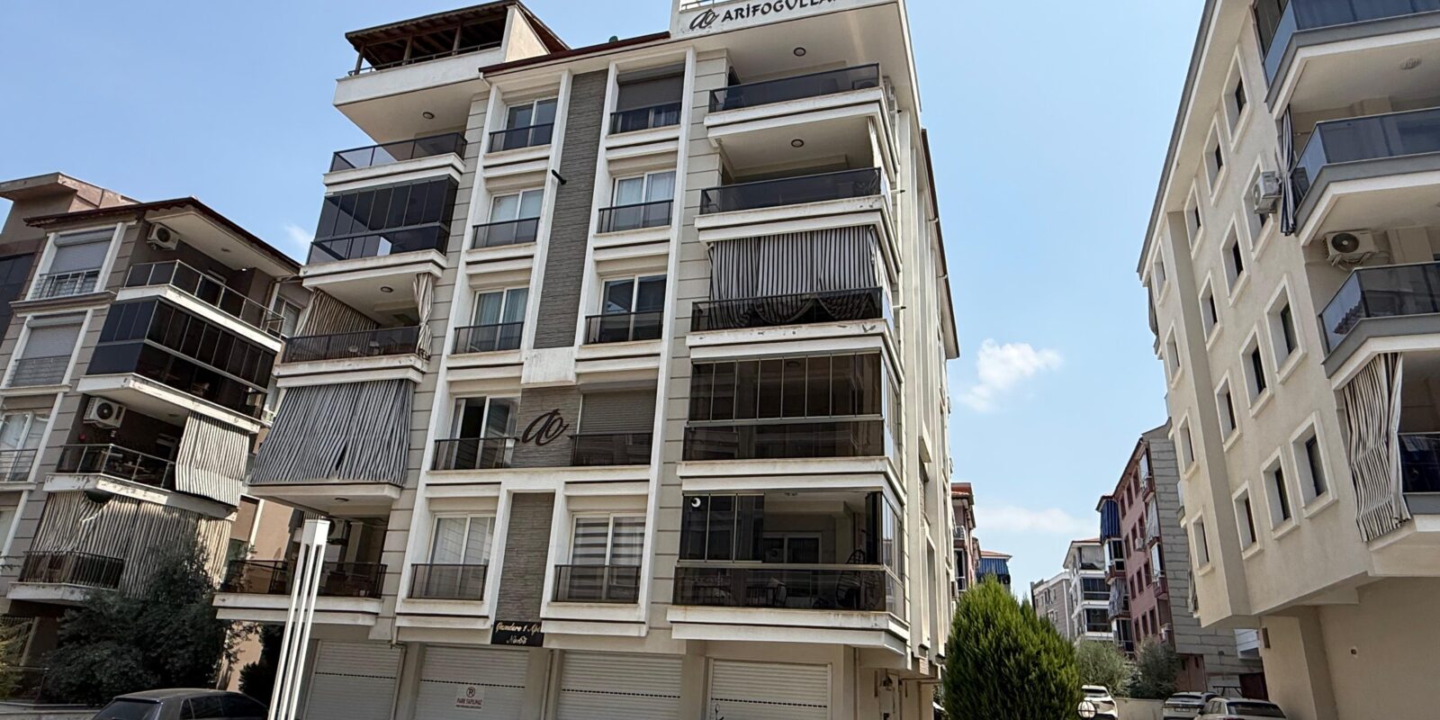 Manisa Salihli Çamdere 1 Apt 3+1 160 m2 10 Daire